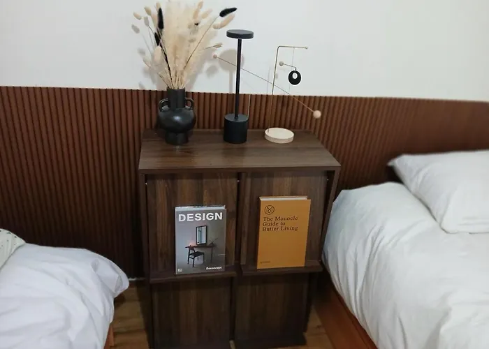 용산 효창공원 도보 3분, 5박 이상 투숙시 무료 공항 픽업&조식 제공, 수하물 보관 서비스 제공 *