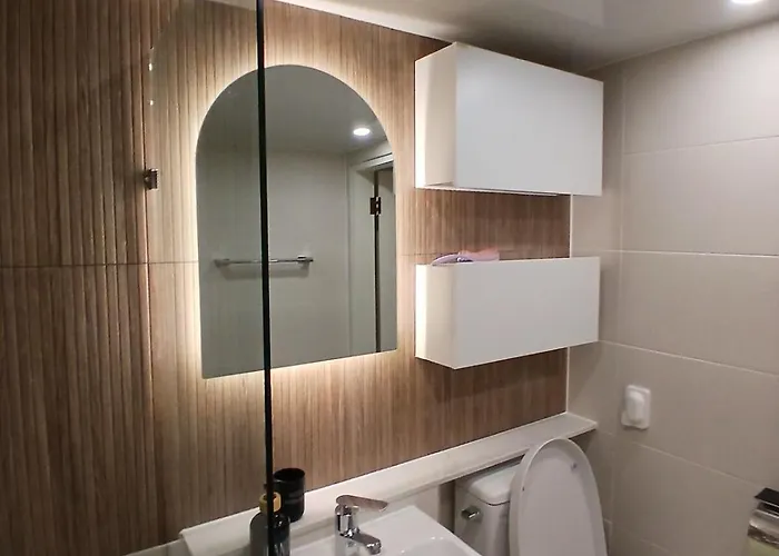 Appartement 용산 효창공원 도보 3분, 5박 이상 투숙시 무료 공항 픽업&조식 제공, 수하물 보관 서비스 제공 Séoul