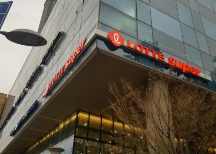 용산 효창공원 도보 3분, 5박 이상 투숙시 무료 공항 픽업&조식 제공, 수하물 보관 서비스 제공